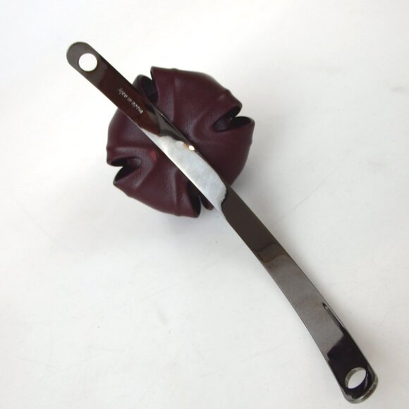 Authentic Salvatore Ferragamo Flower motif belt leather/metal [Used] - Picture 6 of 6